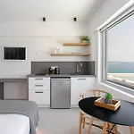 Seanfinity Beachfront Apartment *