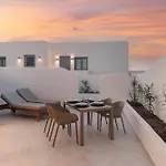 Seanfinity Beachfront