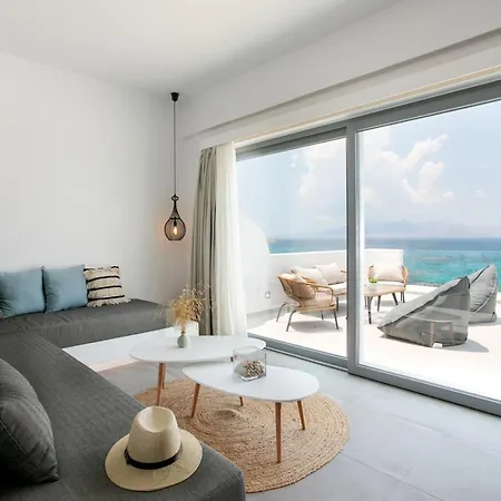 Seanfinity Beachfront Apartment