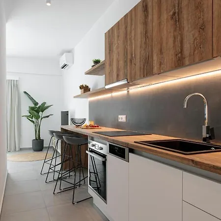Seanfinity Beachfront Apartment *