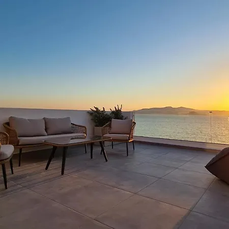 Apartment Seanfinity Beachfront *