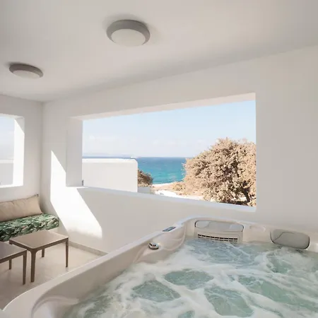 Seanfinity Beachfront Apartment