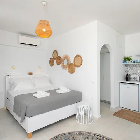 Seanfinity Beachfront Apartment Mikri Vigla